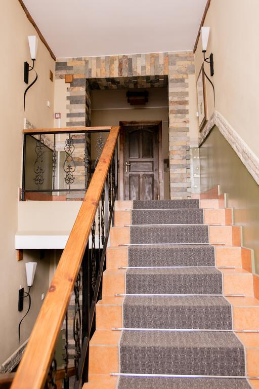 Galirad Hotel Uszty-Kamenogorszk Kültér fotó