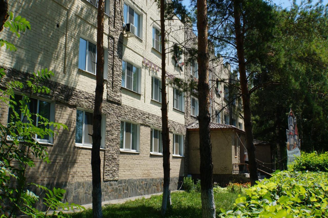 Galirad Hotel Uszty-Kamenogorszk Kültér fotó