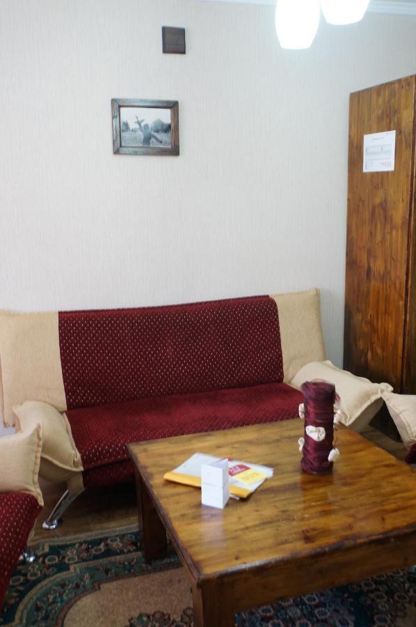 Galirad Hotel Uszty-Kamenogorszk Szoba fotó