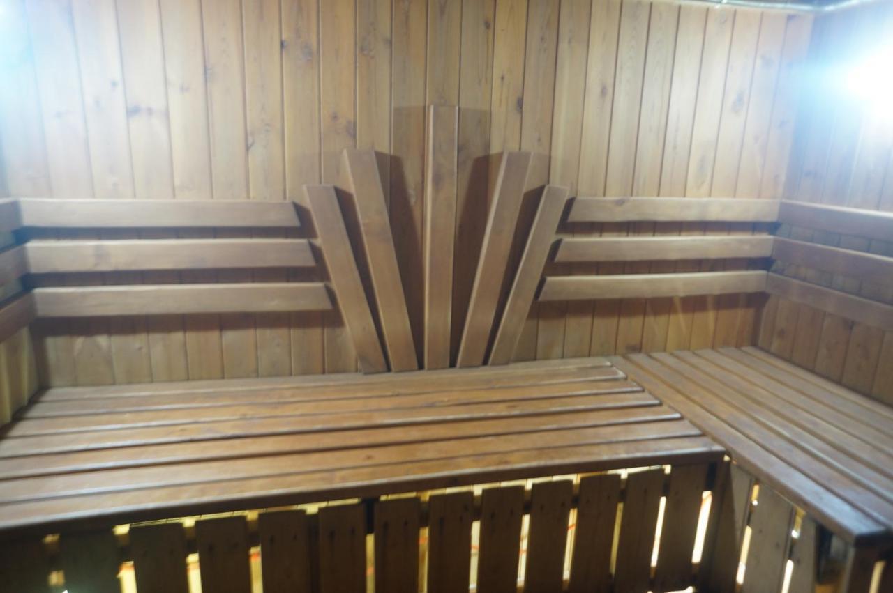 Galirad Hotel Uszty-Kamenogorszk Kültér fotó