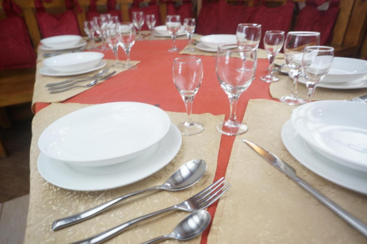 Galirad Hotel Uszty-Kamenogorszk Kültér fotó